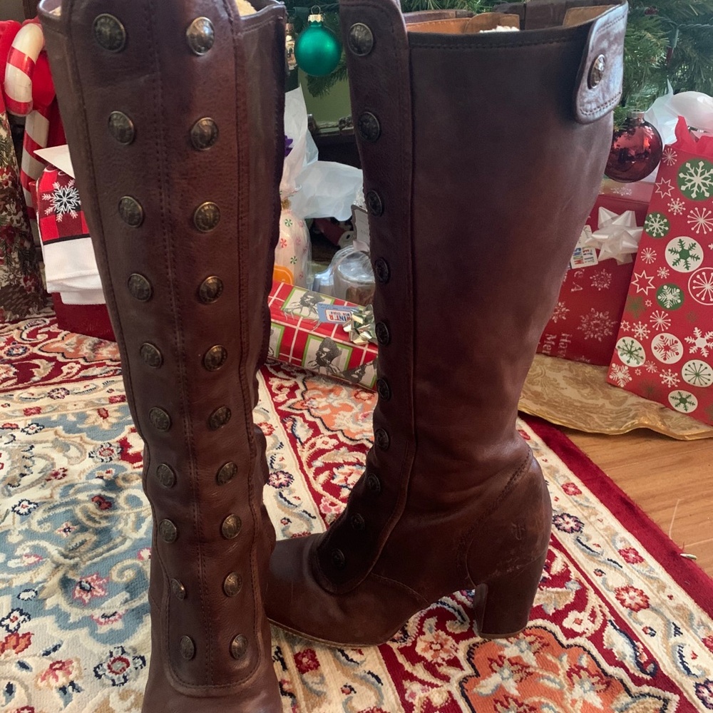 Frye Adrienne Boot size 9 Great Condition